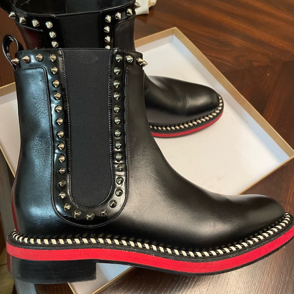 Christian Louboutin black leather n spike pull on boots